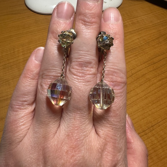 Jewelry - Vintage Faceted Crystal Glass Iridescent Earrings